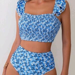 Shein ditsy floral print smocked ruffle trim bikini swimsuit Size Small